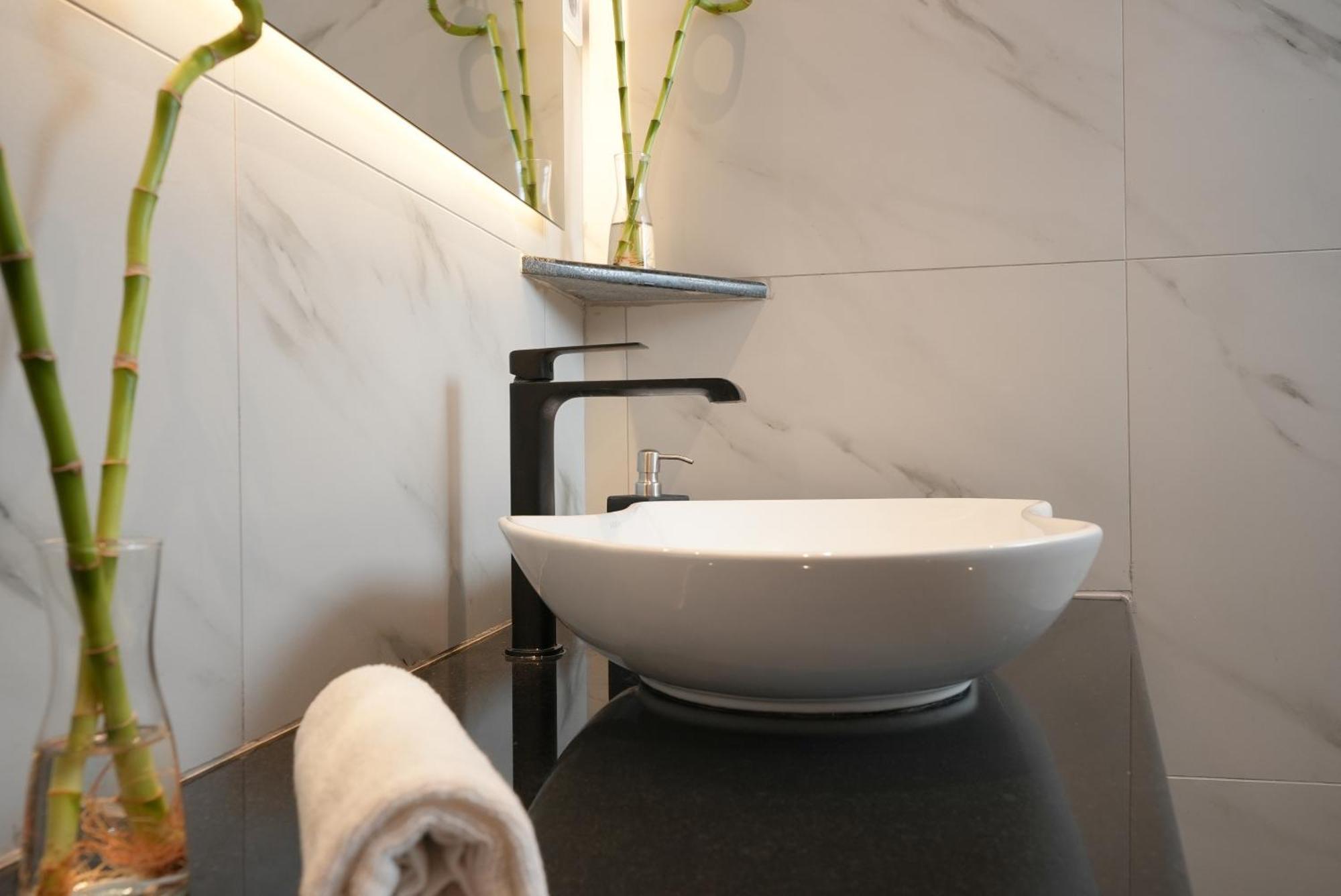 Syntagma Square, 50Sqm Nikis Luxurious Apartment Atene Esterno foto